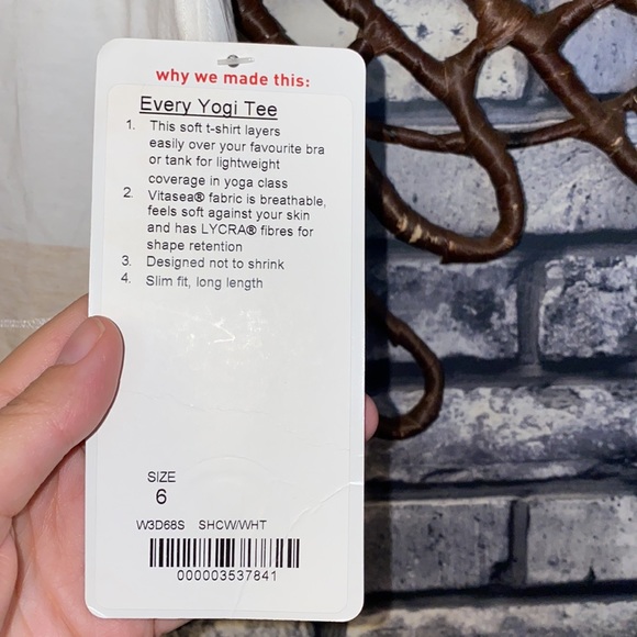 NWT lululemon striped Every Yogi Tee Size 6 - Picture 3 of 5